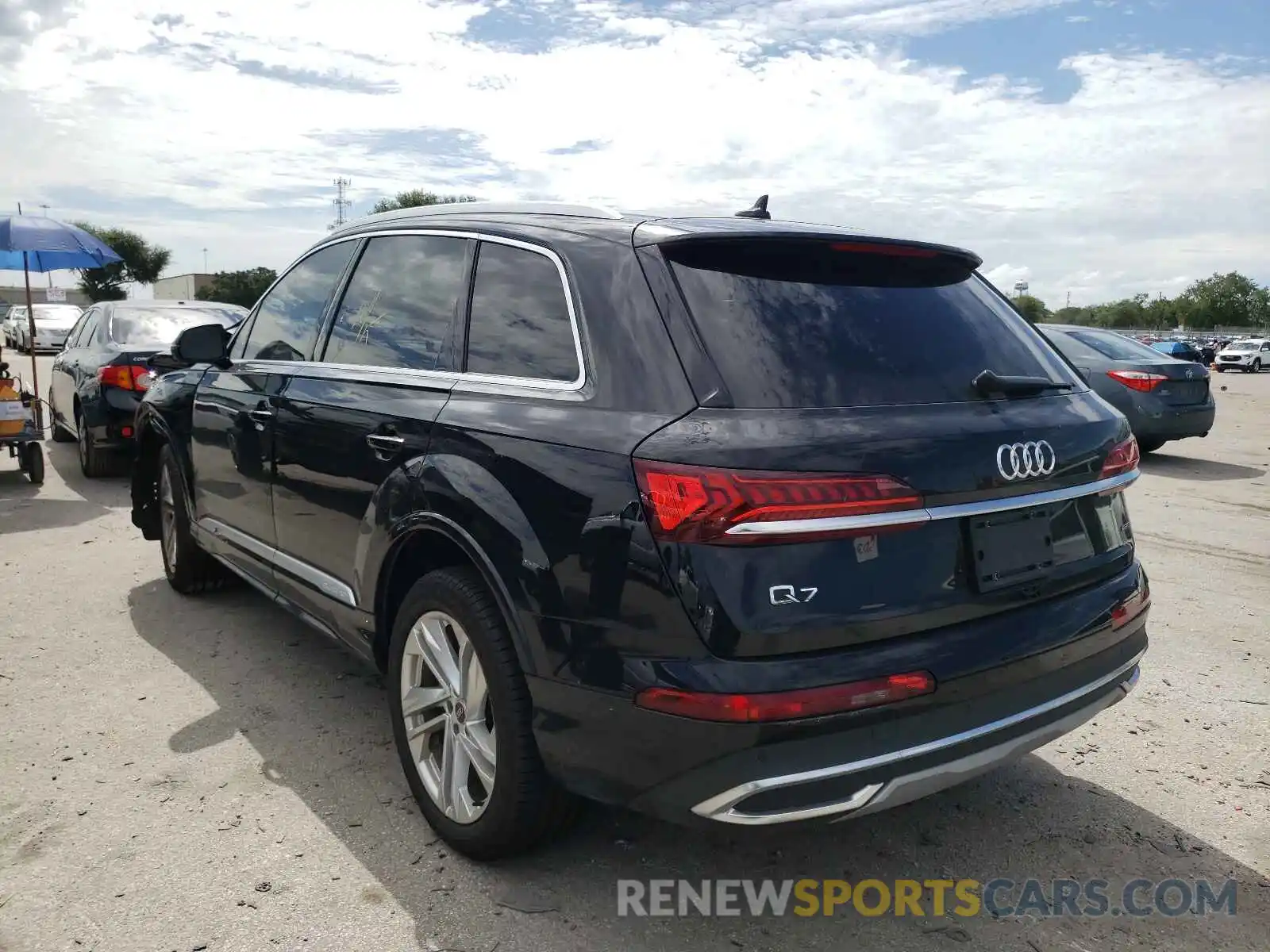 3 Фотография поврежденного автомобиля WA1LXAF72MD012579 AUDI Q7 2021