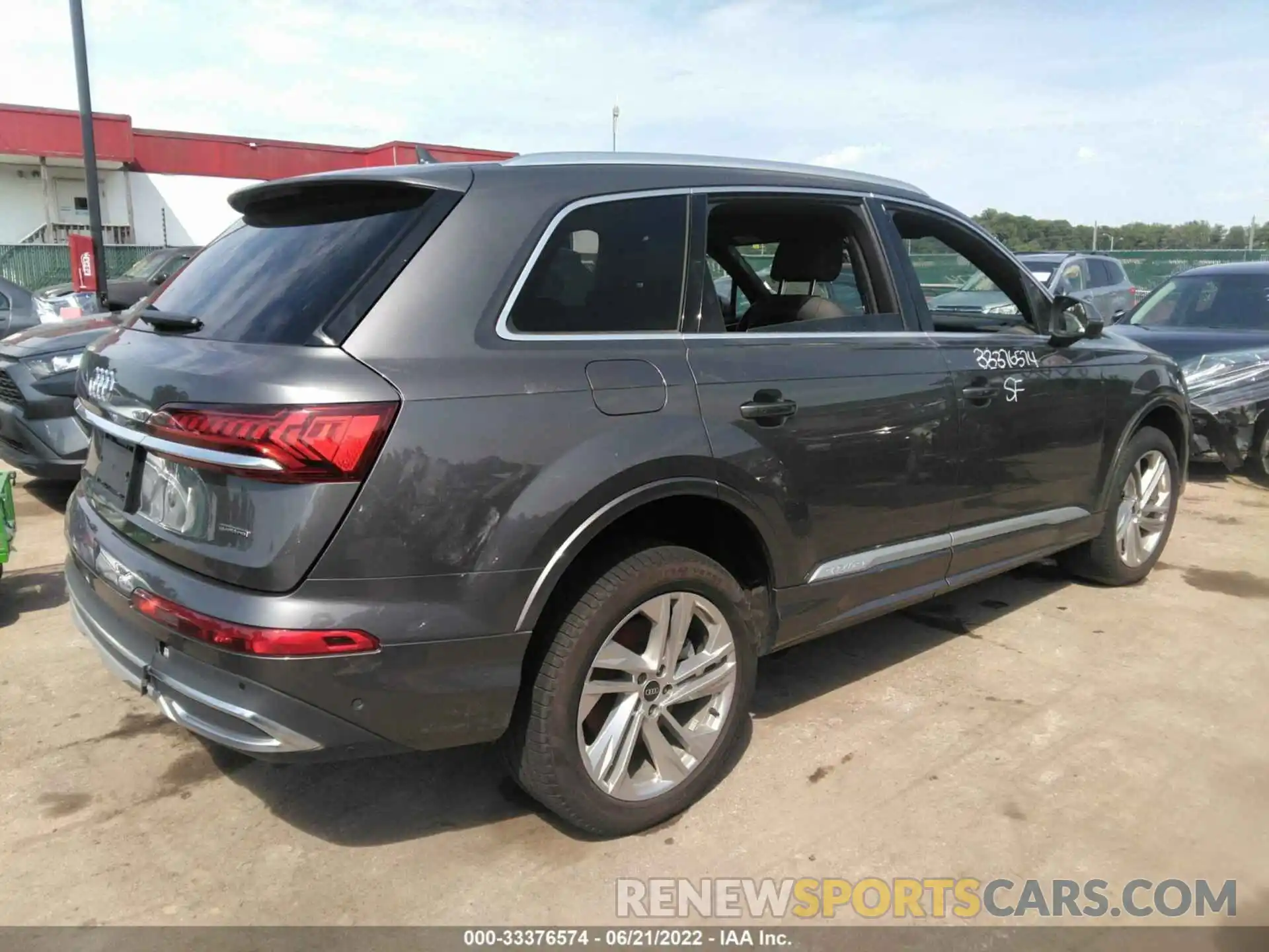 4 Фотография поврежденного автомобиля WA1LXAF72MD016325 AUDI Q7 2021