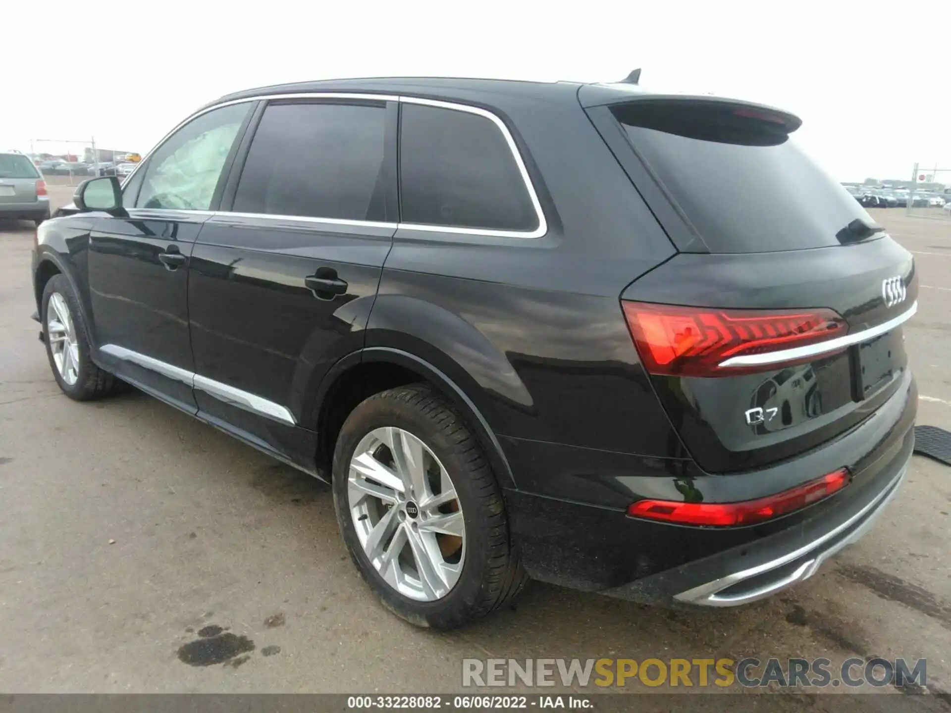 3 Photograph of a damaged car WA1LXAF72MD016714 AUDI Q7 2021