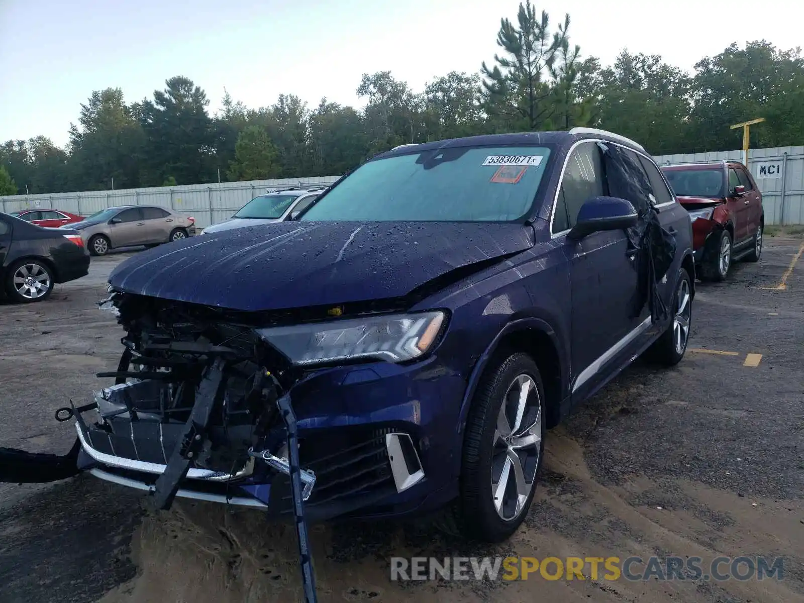 2 Photograph of a damaged car WA1LXAF72MD018351 AUDI Q7 2021