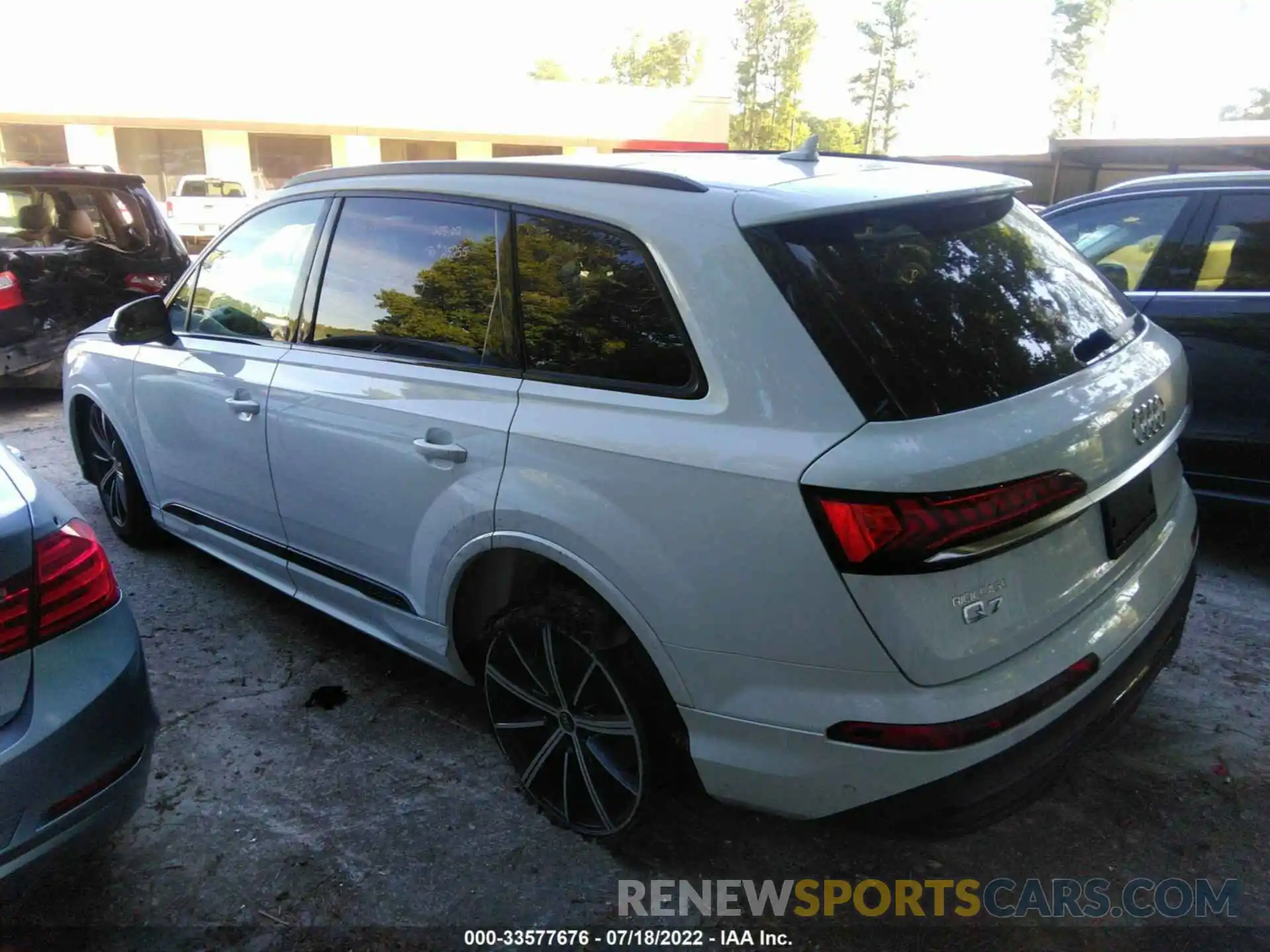 3 Photograph of a damaged car WA1LXAF72MD041919 AUDI Q7 2021