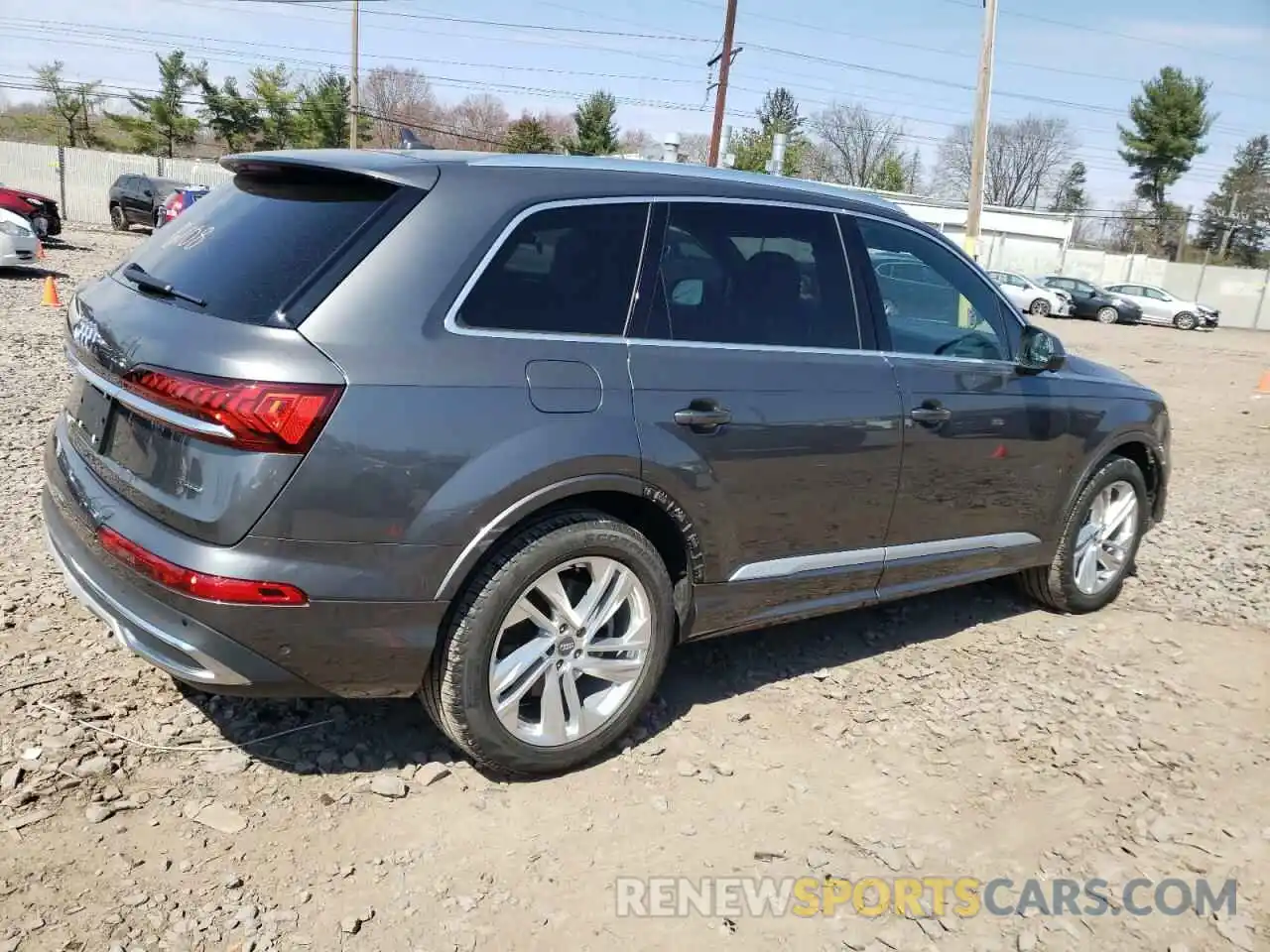 3 Photograph of a damaged car WA1LXAF73MD010162 AUDI Q7 2021