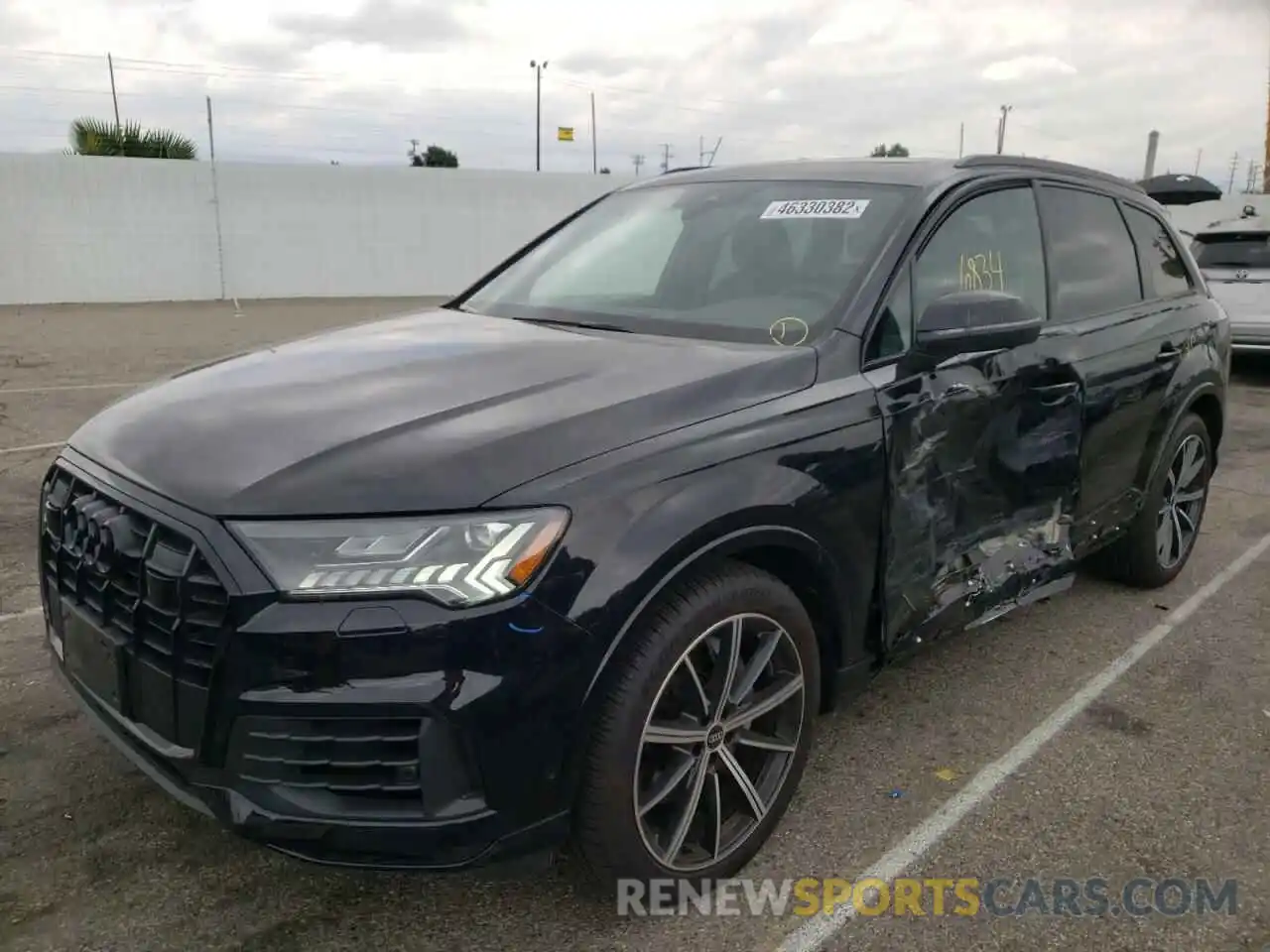 2 Photograph of a damaged car WA1LXAF73MD039211 AUDI Q7 2021