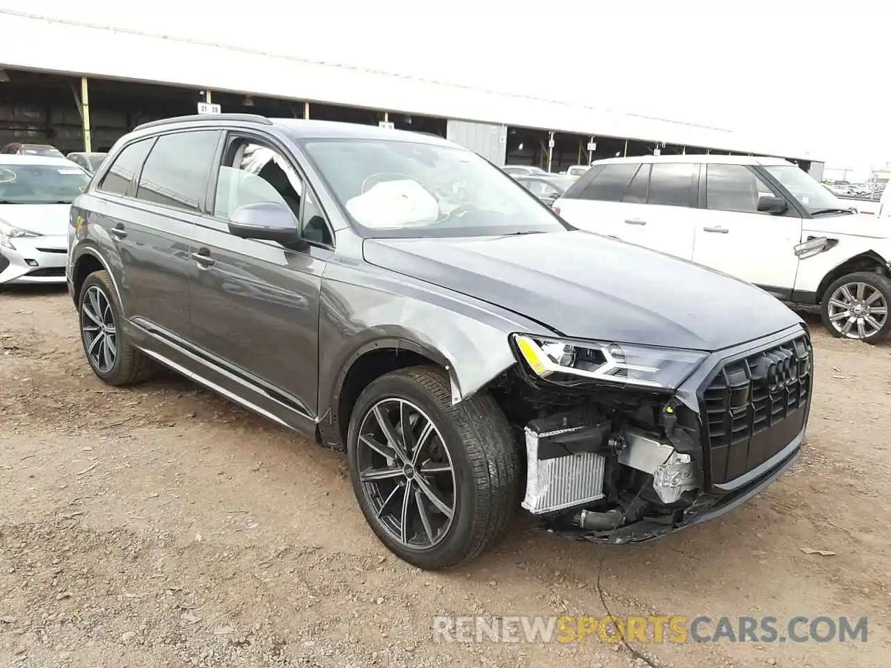 1 Photograph of a damaged car WA1LXAF75MD014584 AUDI Q7 2021