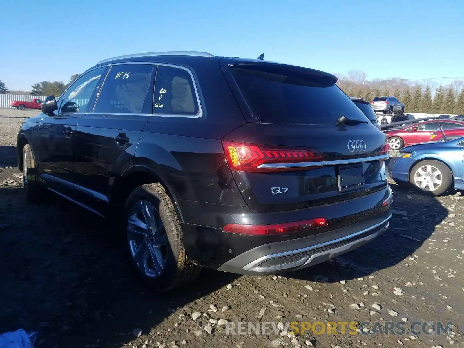 3 Photograph of a damaged car WA1LXAF76MD013413 AUDI Q7 2021