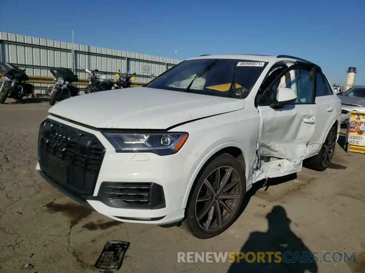 2 Photograph of a damaged car WA1LXAF76MD015355 AUDI Q7 2021