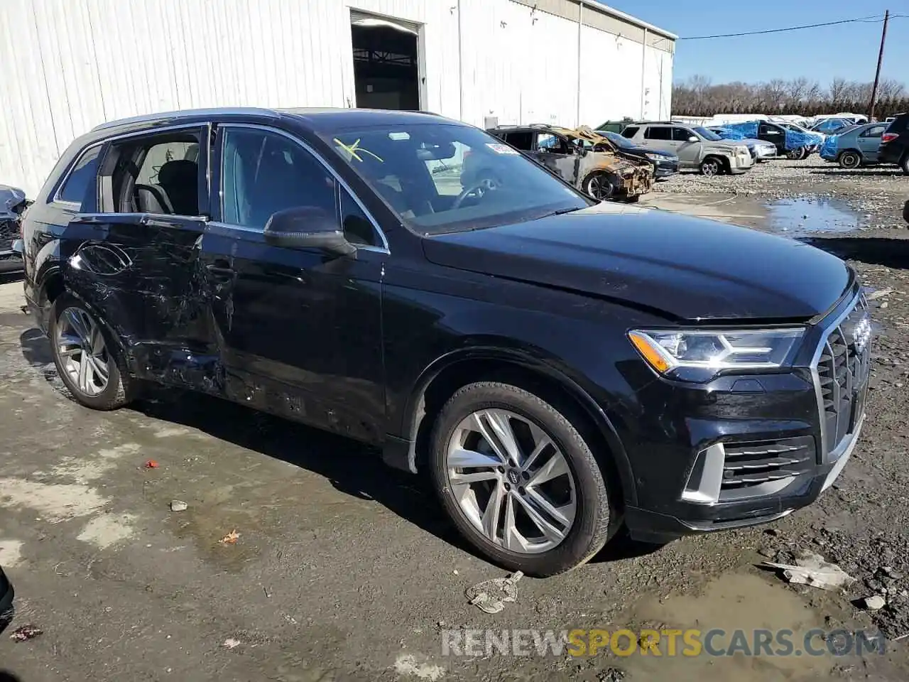 4 Photograph of a damaged car WA1LXAF77MD000671 AUDI Q7 2021