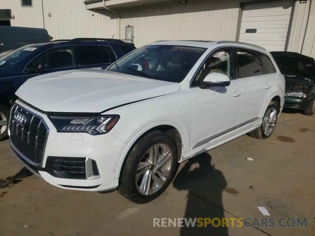 2 Photograph of a damaged car WA1LXAF77MD014540 AUDI Q7 2021