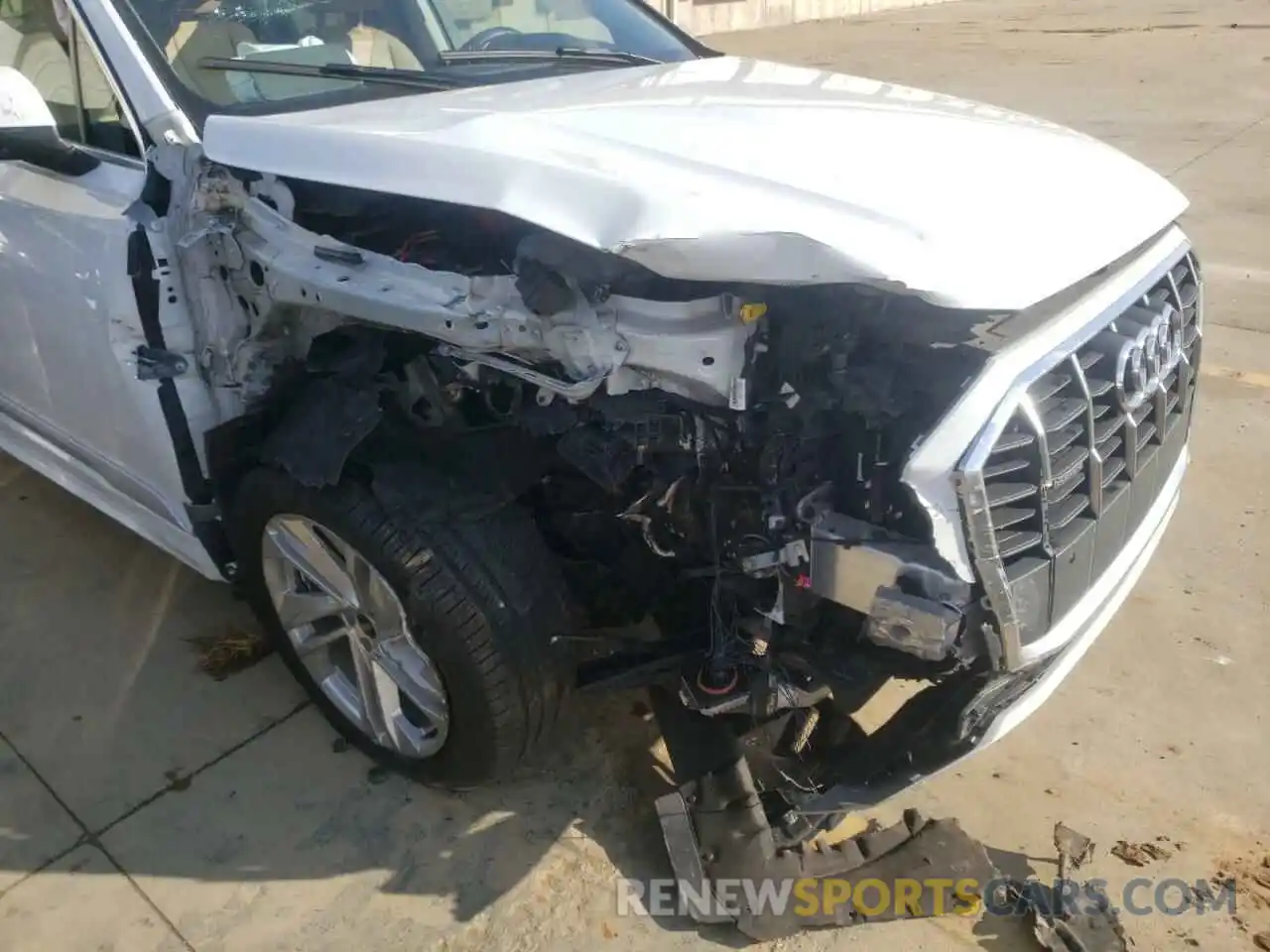 9 Photograph of a damaged car WA1LXAF77MD014540 AUDI Q7 2021