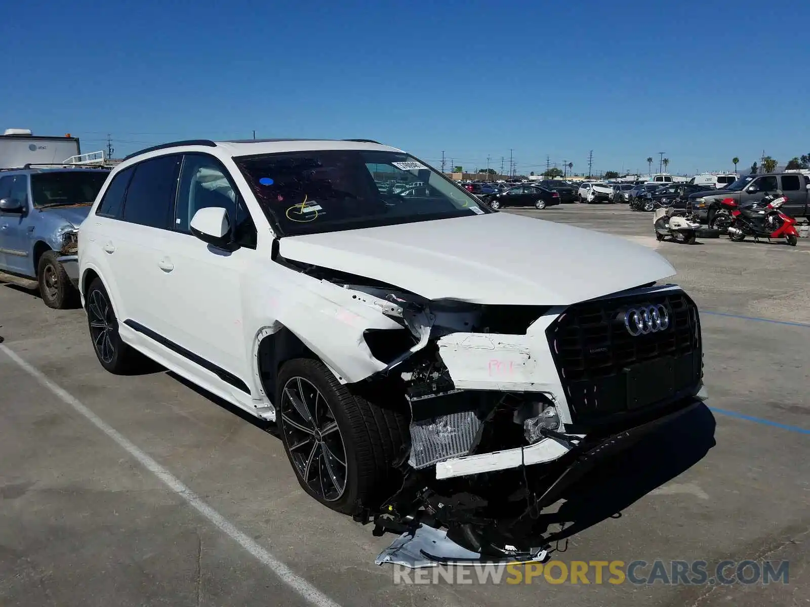 1 Photograph of a damaged car WA1LXAF77MD020760 AUDI Q7 2021