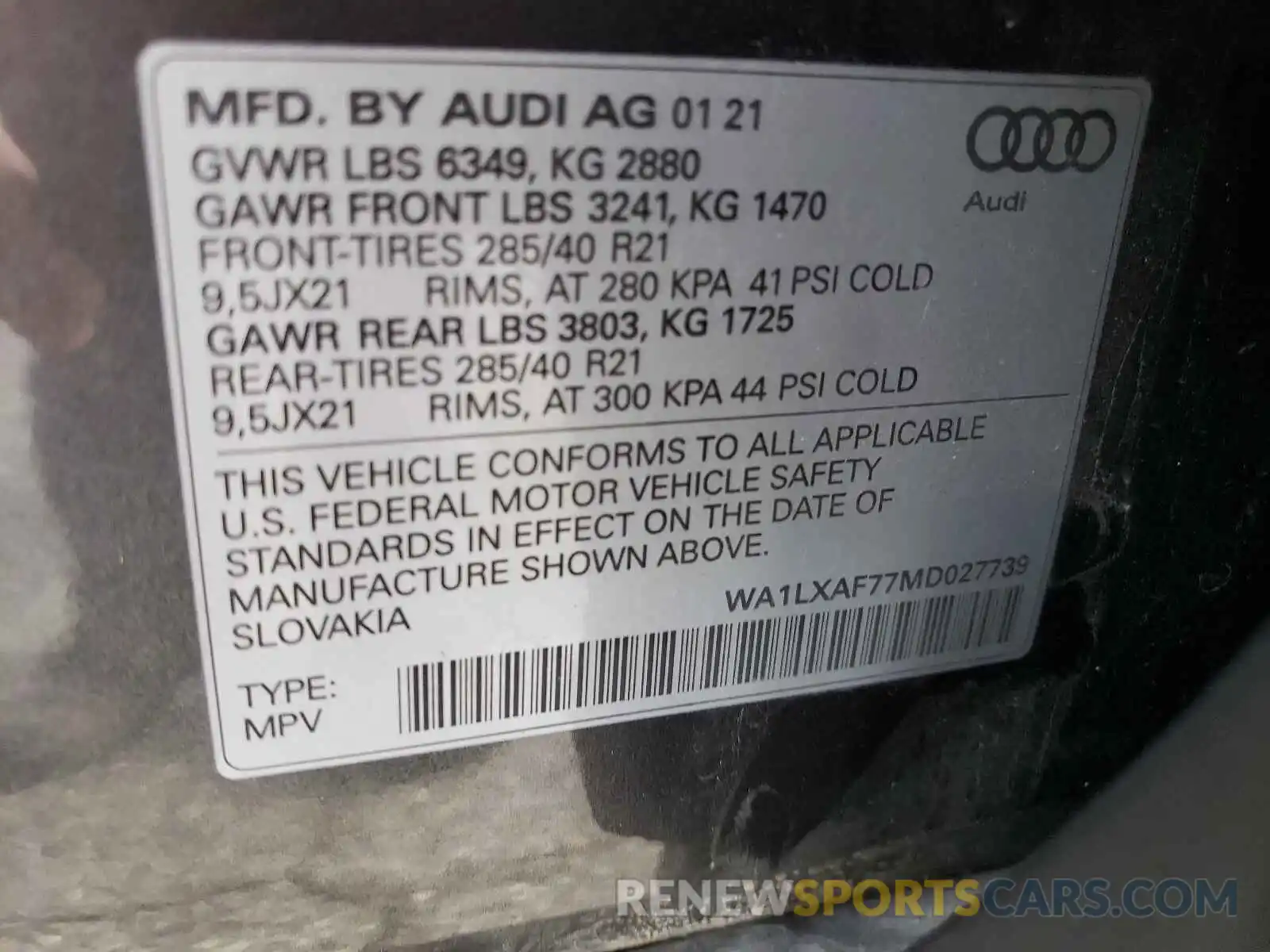 10 Photograph of a damaged car WA1LXAF77MD027739 AUDI Q7 2021