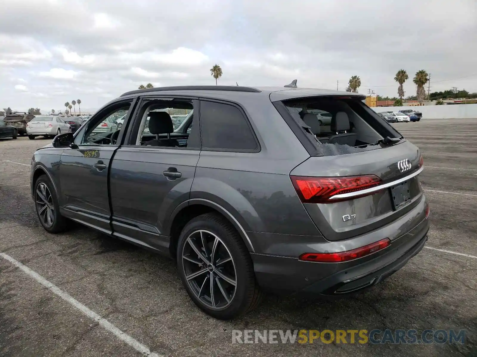 3 Photograph of a damaged car WA1LXAF77MD027739 AUDI Q7 2021