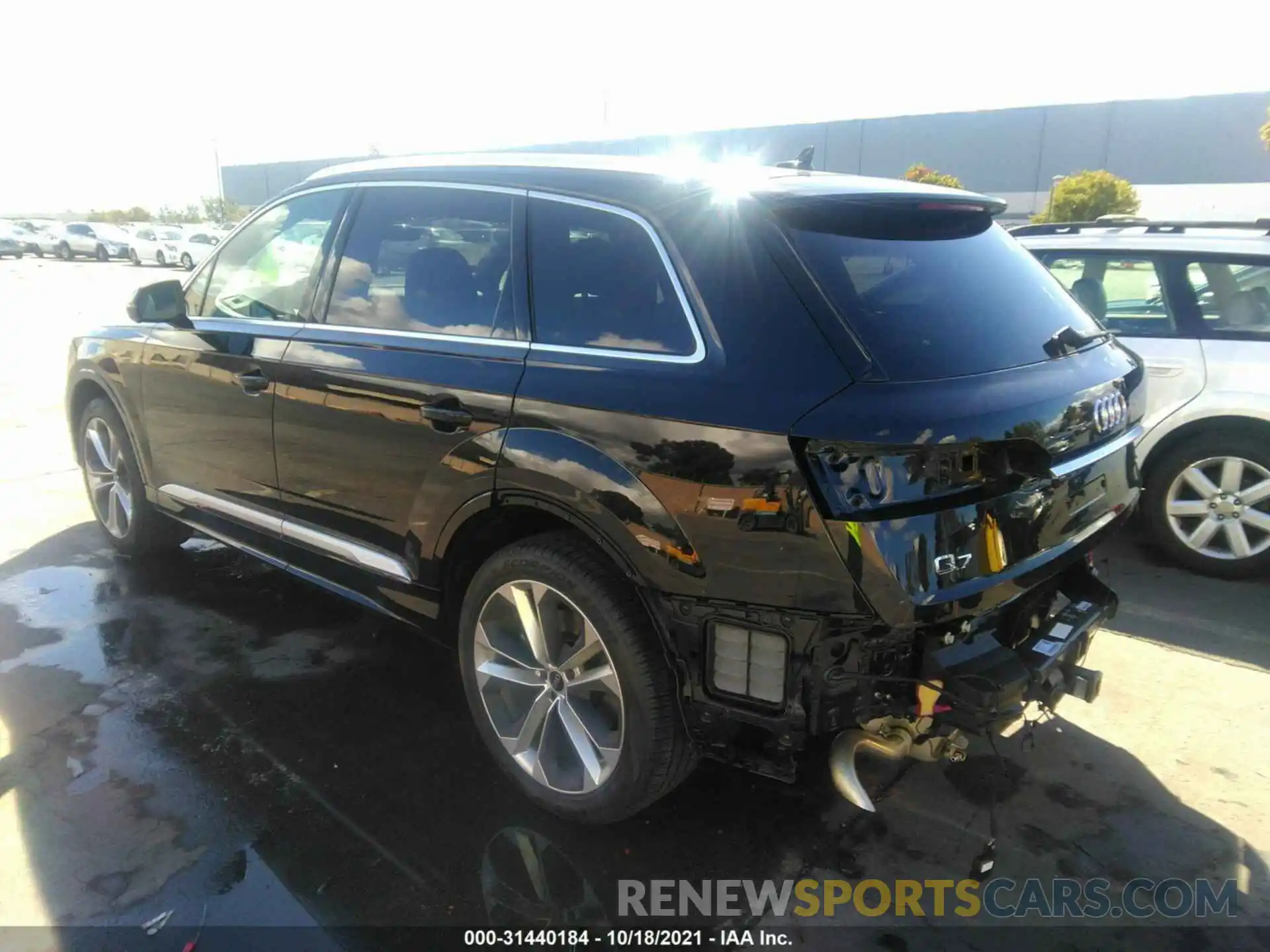 3 Photograph of a damaged car WA1LXAF77MD041544 AUDI Q7 2021