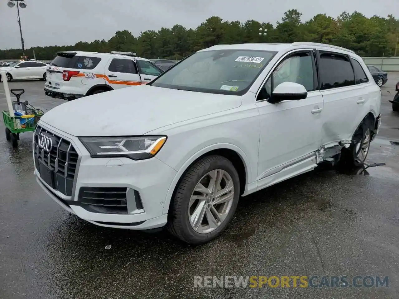 2 Photograph of a damaged car WA1LXAF78MD011453 AUDI Q7 2021