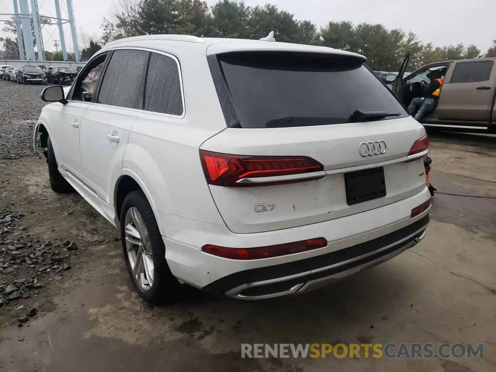 3 Фотография поврежденного автомобиля WA1LXAF78MD017589 AUDI Q7 2021