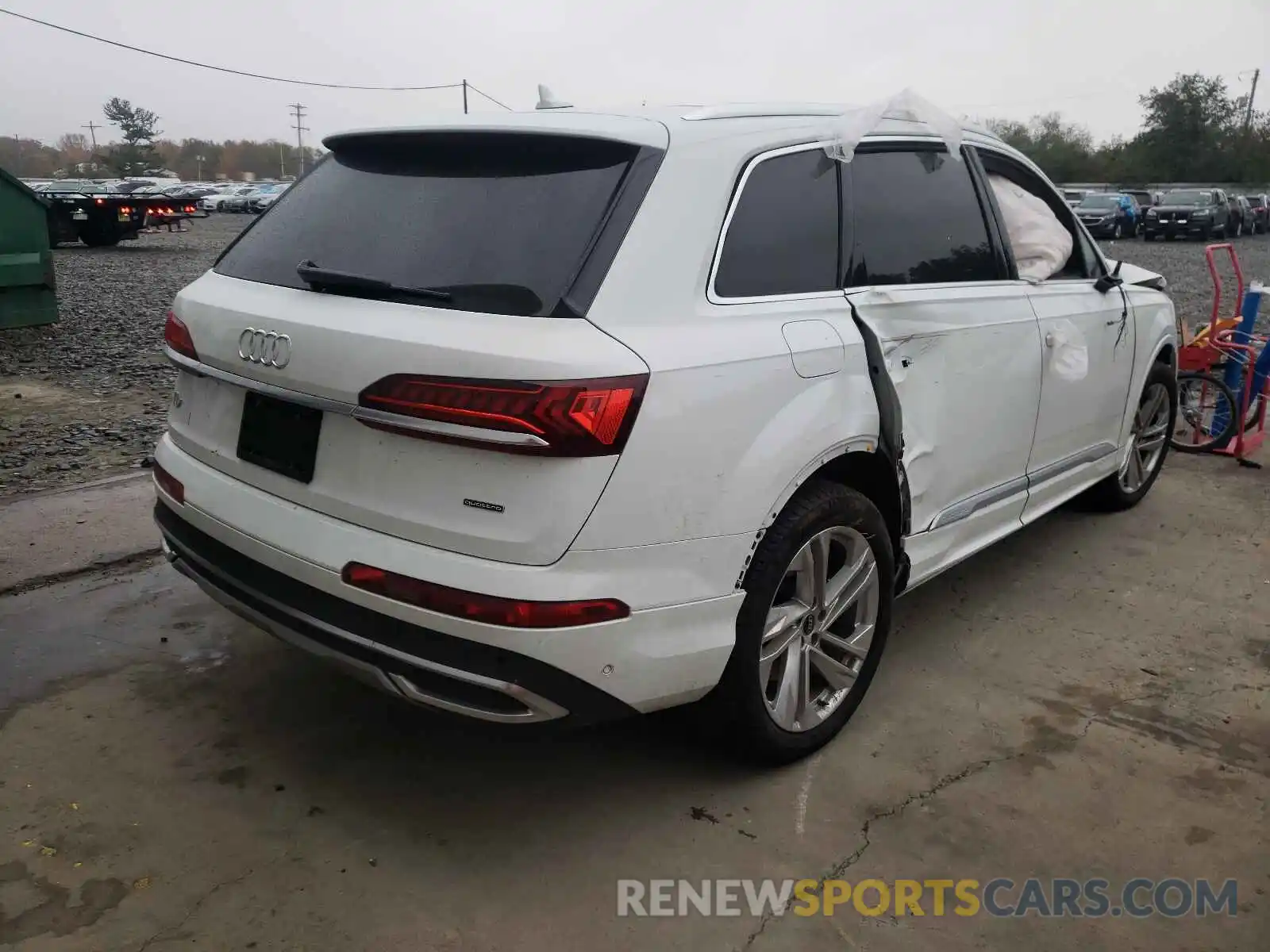 4 Photograph of a damaged car WA1LXAF78MD017589 AUDI Q7 2021