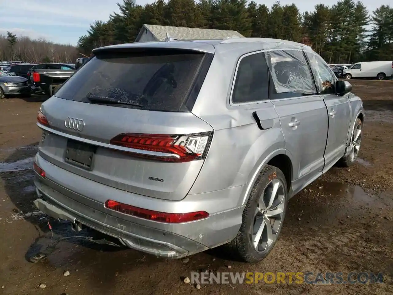 4 Photograph of a damaged car WA1LXAF78MD035476 AUDI Q7 2021