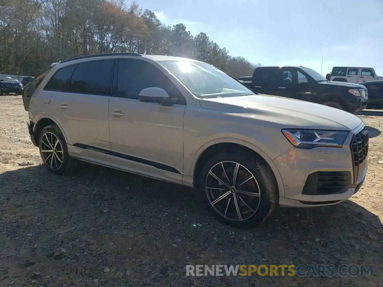 4 Photograph of a damaged car WA1LXAF78MD040600 AUDI Q7 2021