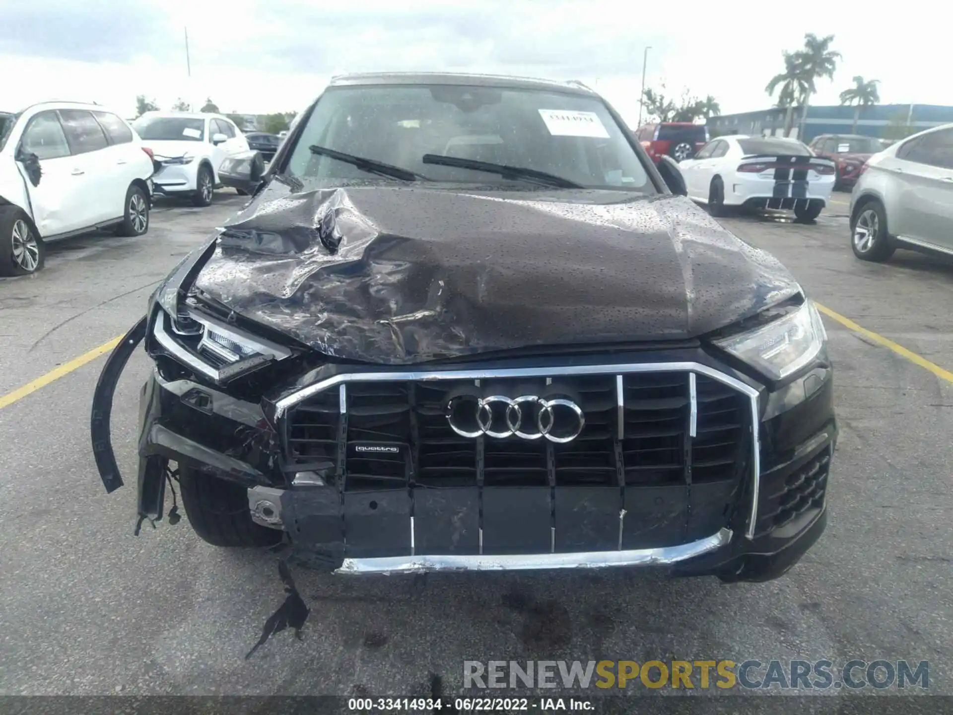 6 Photograph of a damaged car WA1LXAF79MD013096 AUDI Q7 2021