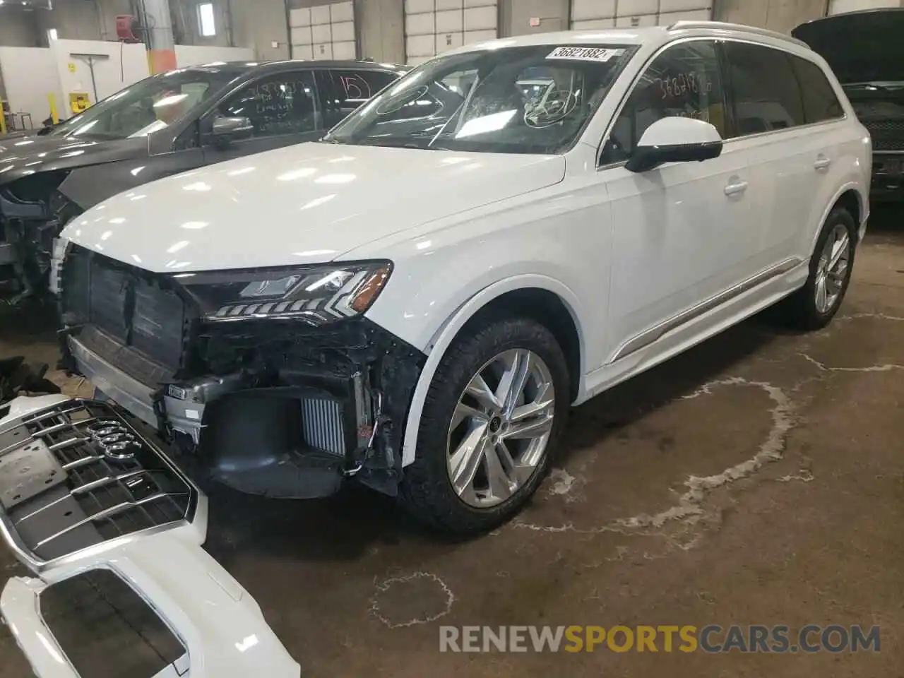 2 Photograph of a damaged car WA1LXAF7XMD015424 AUDI Q7 2021