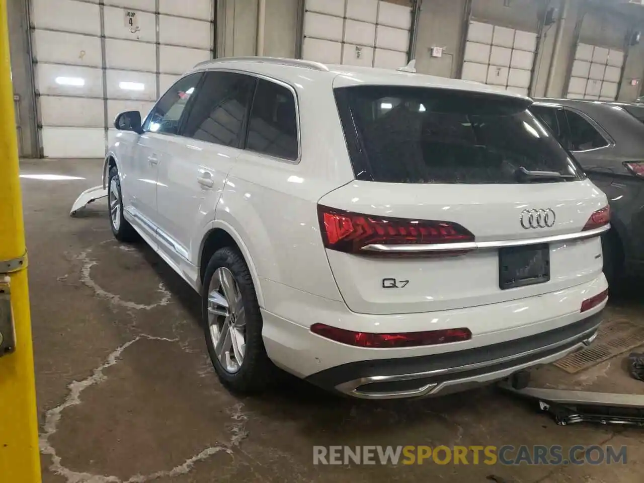 3 Фотография поврежденного автомобиля WA1LXAF7XMD015424 AUDI Q7 2021