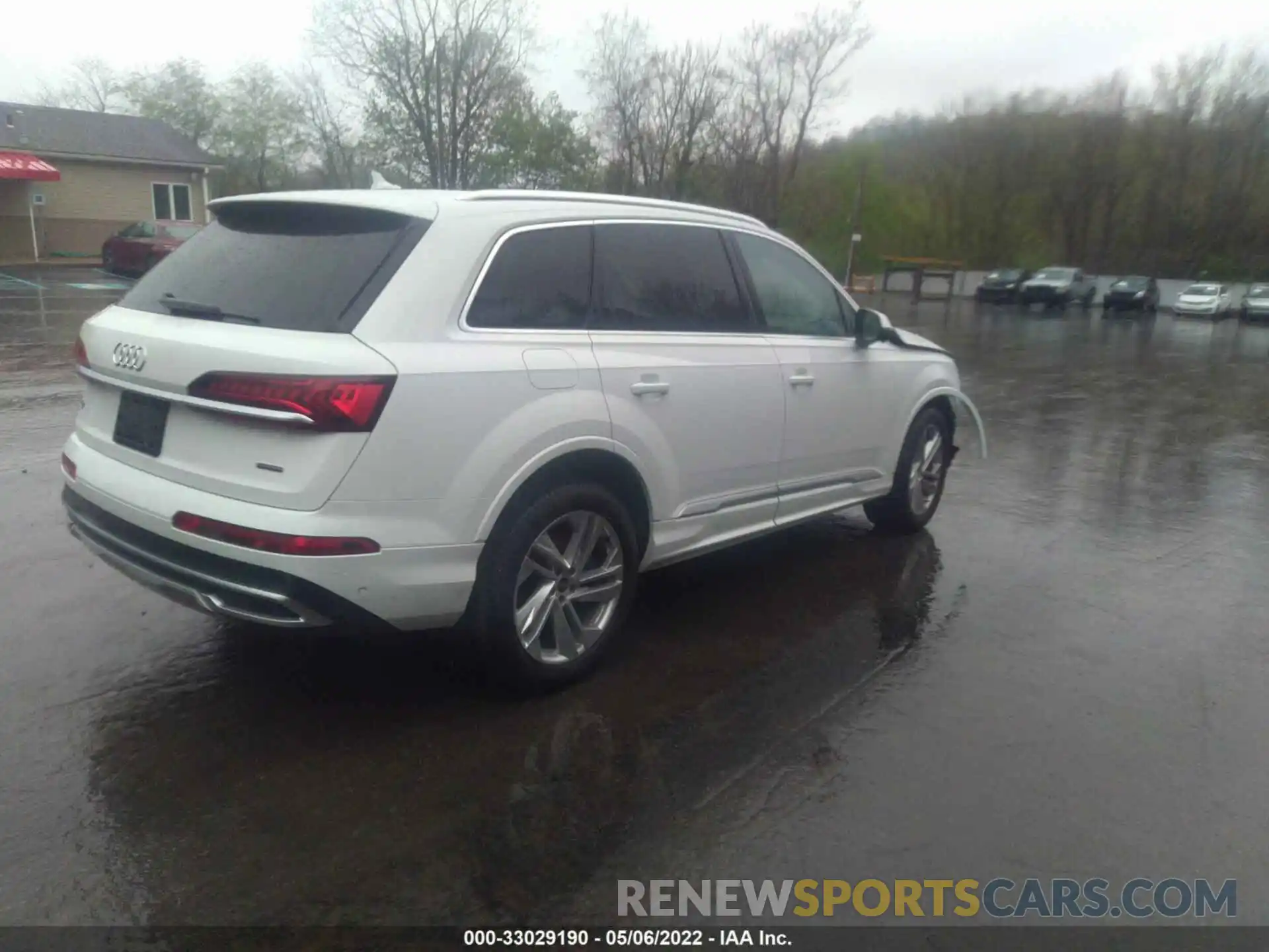 4 Photograph of a damaged car WA1LXAF7XMD019991 AUDI Q7 2021