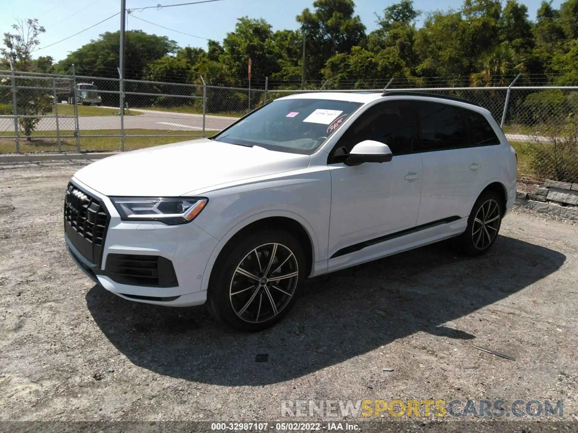 2 Photograph of a damaged car WA1LXAF7XMD022471 AUDI Q7 2021