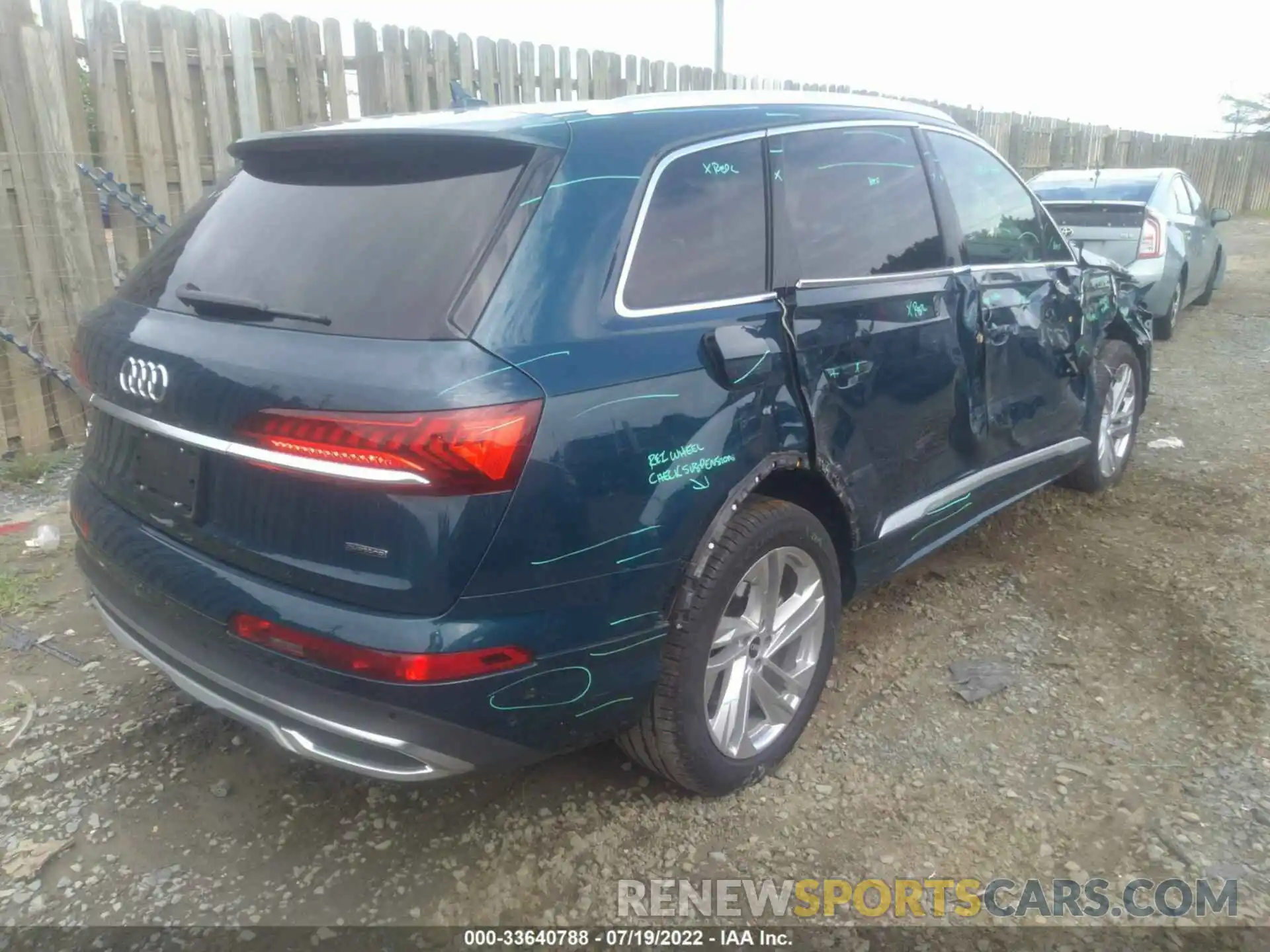 4 Photograph of a damaged car WA1LXBF76MD040682 AUDI Q7 2021