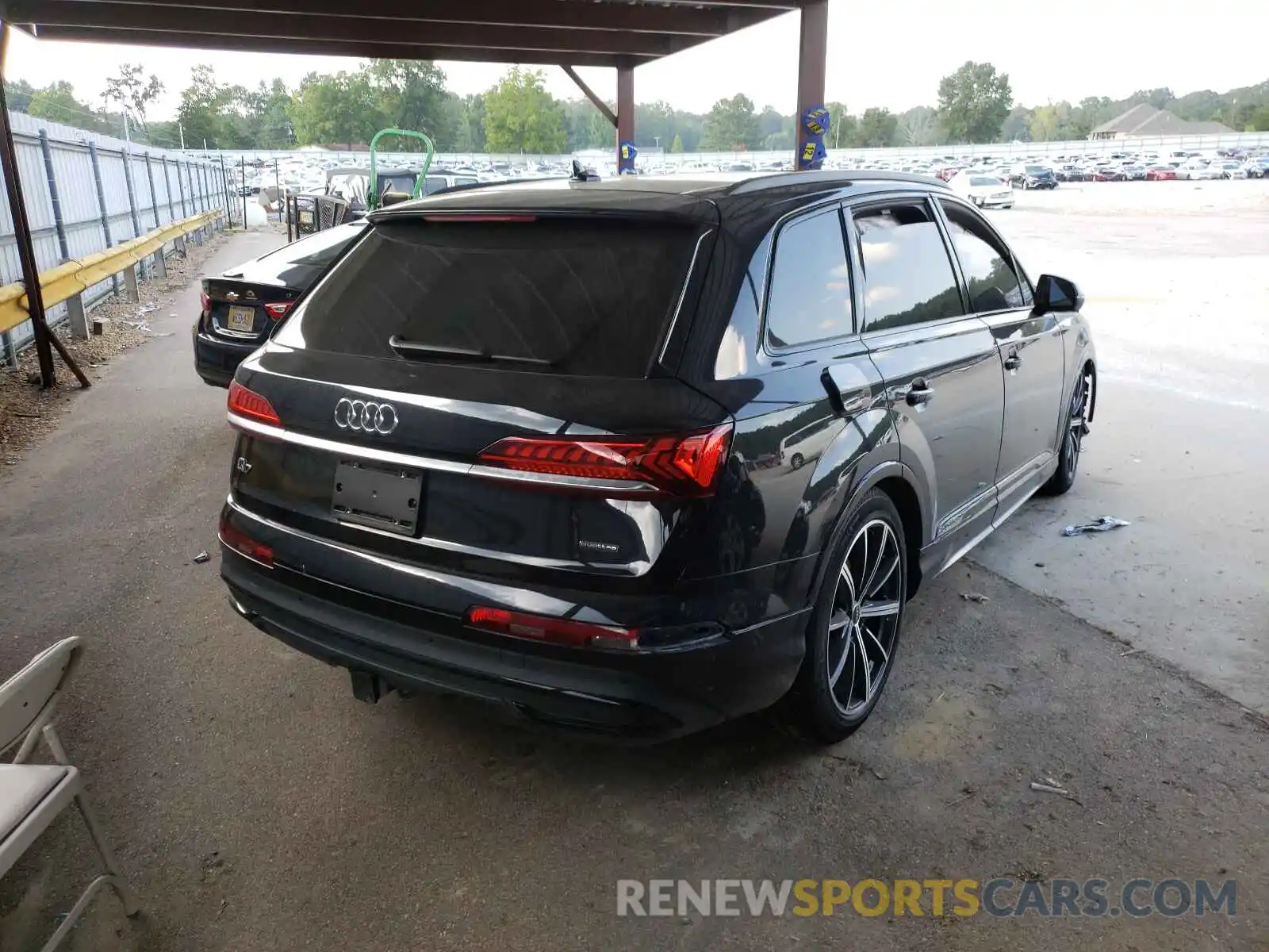 4 Photograph of a damaged car WA1VXAF70MD019121 AUDI Q7 2021