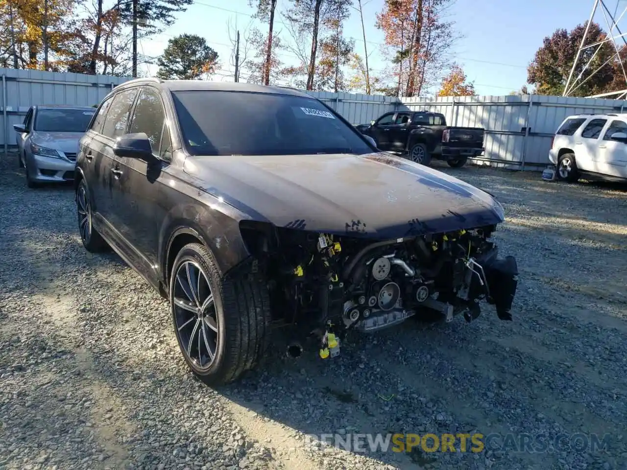 1 Photograph of a damaged car WA1VXAF70MD021757 AUDI Q7 2021