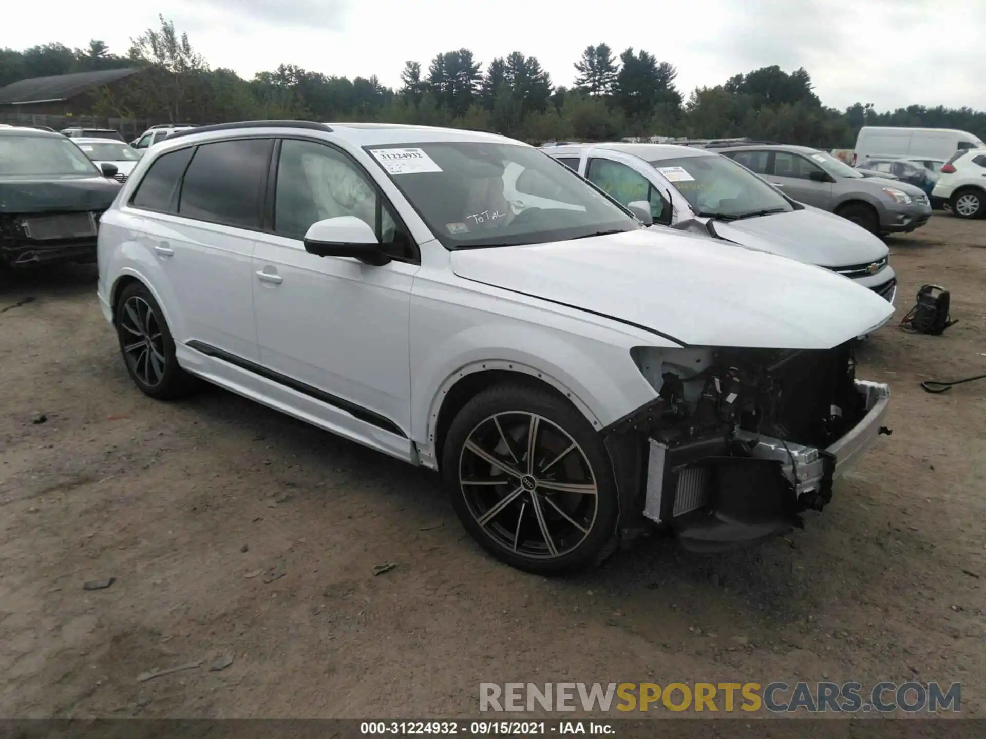 1 Photograph of a damaged car WA1VXAF70MD026053 AUDI Q7 2021