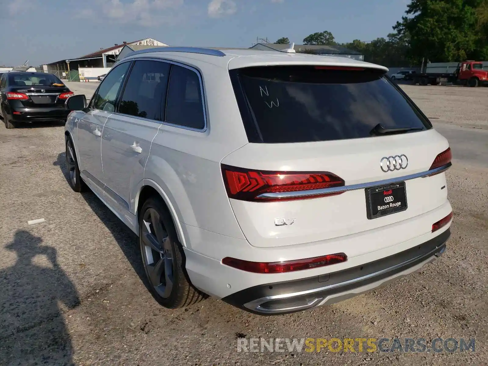 3 Photograph of a damaged car WA1VXAF70MD032872 AUDI Q7 2021