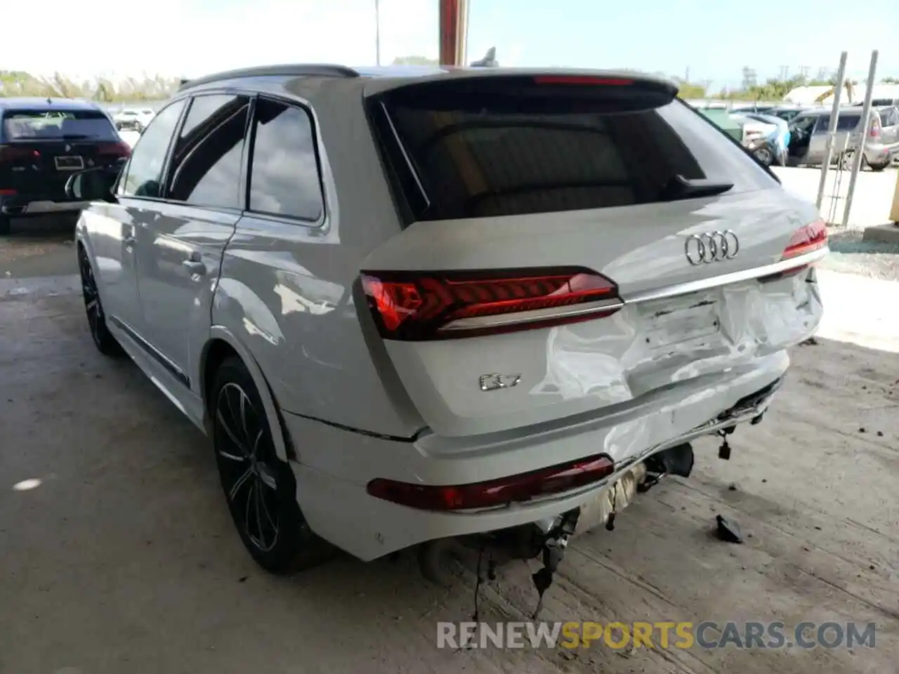 3 Фотография поврежденного автомобиля WA1VXAF71MD025851 AUDI Q7 2021