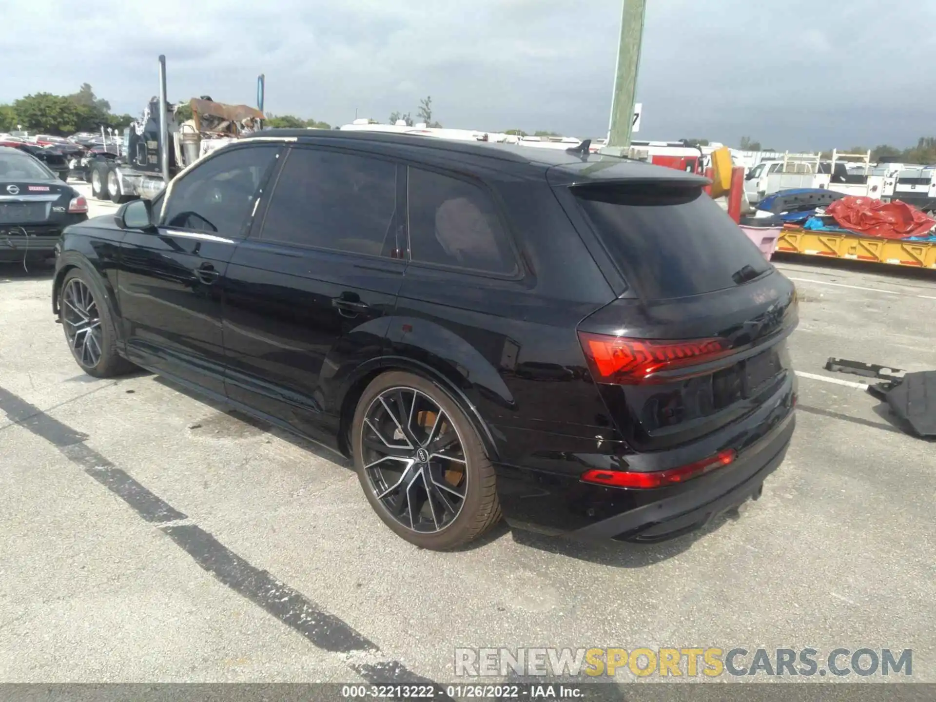 3 Photograph of a damaged car WA1VXAF71MD039541 AUDI Q7 2021