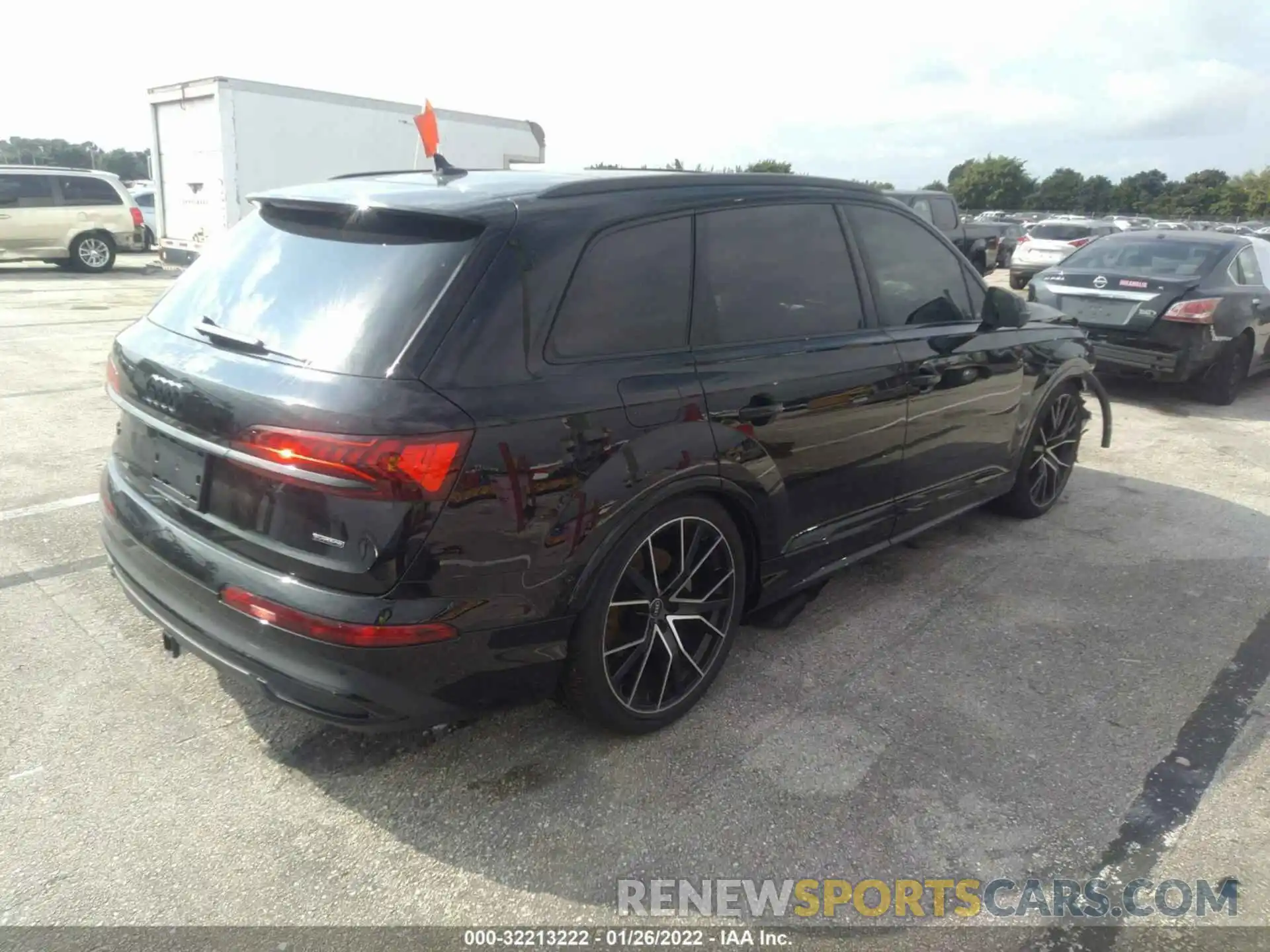 4 Photograph of a damaged car WA1VXAF71MD039541 AUDI Q7 2021