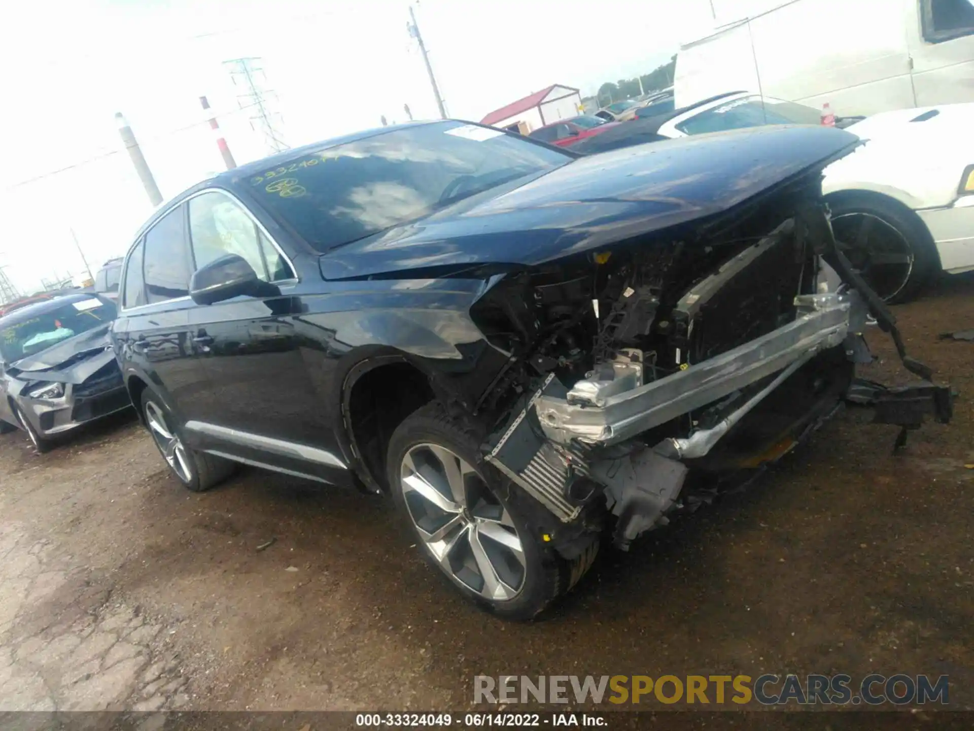 1 Photograph of a damaged car WA1VXAF72MD015636 AUDI Q7 2021