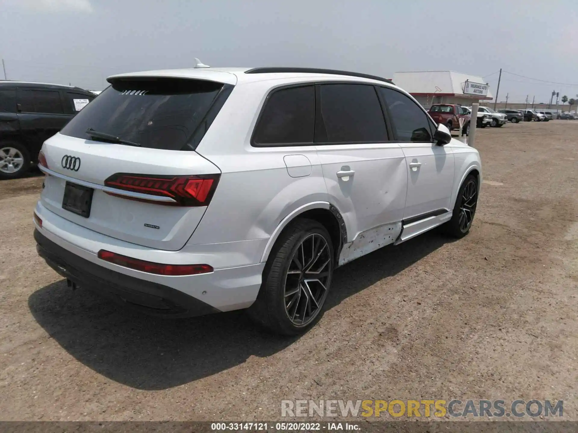 4 Photograph of a damaged car WA1VXAF72MD016446 AUDI Q7 2021