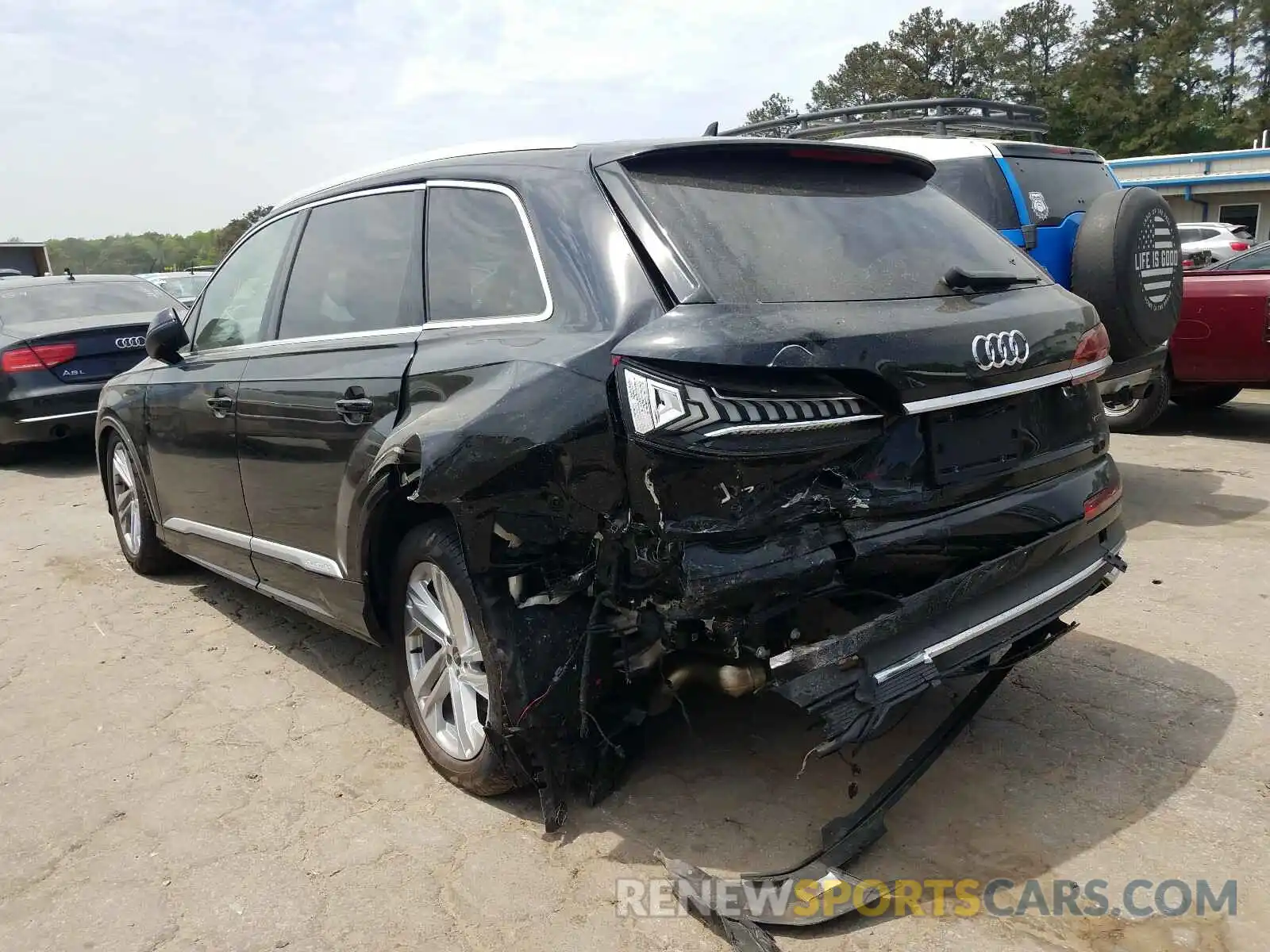 3 Photograph of a damaged car WA1VXAF72MD020612 AUDI Q7 2021