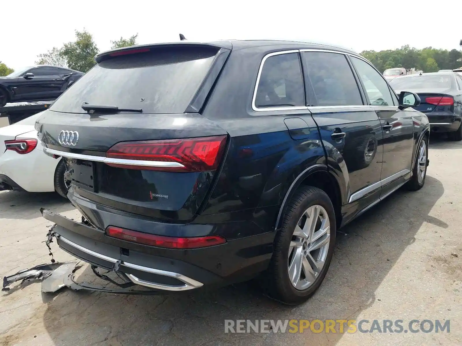 4 Photograph of a damaged car WA1VXAF72MD020612 AUDI Q7 2021