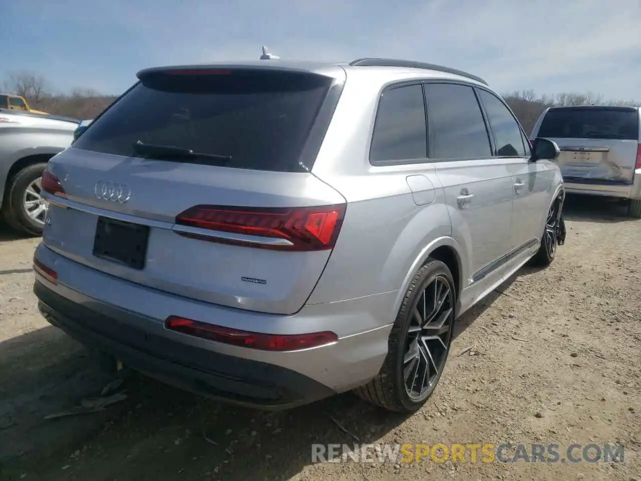 4 Photograph of a damaged car WA1VXAF73MD012258 AUDI Q7 2021