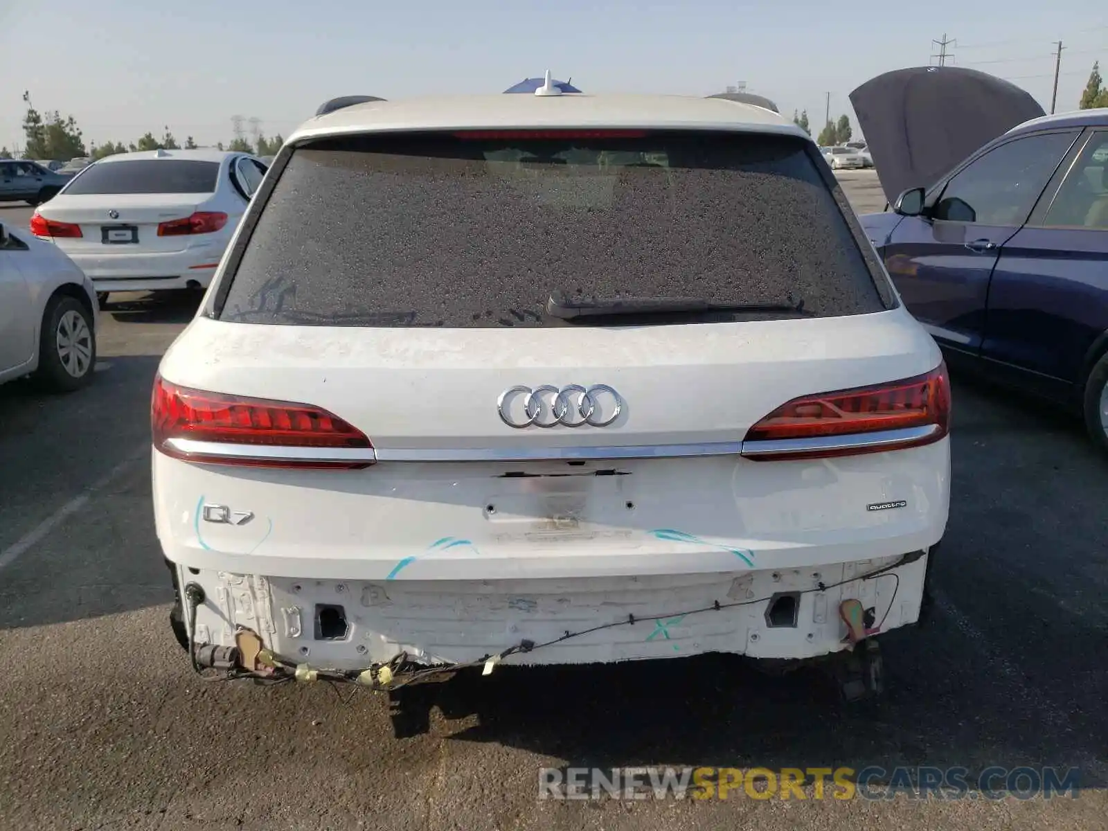 9 Photograph of a damaged car WA1VXAF73MD012860 AUDI Q7 2021