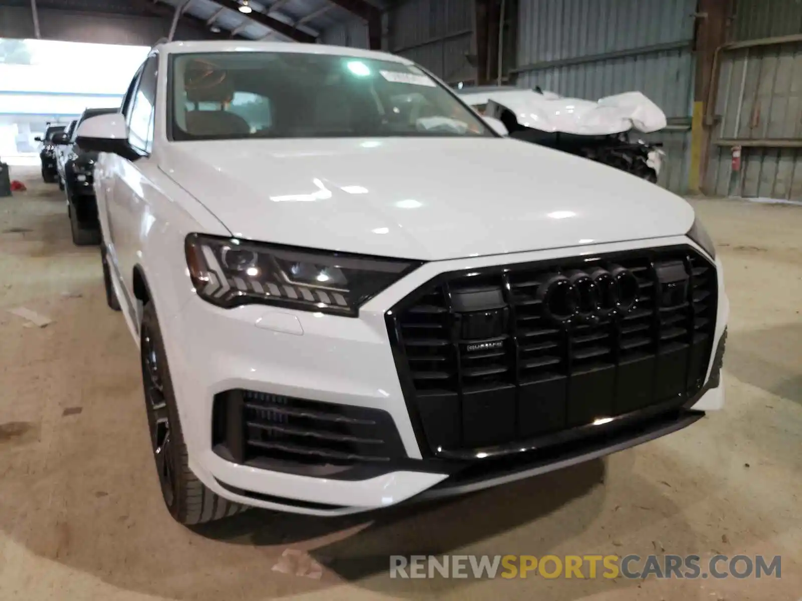 1 Photograph of a damaged car WA1VXAF73MD035118 AUDI Q7 2021