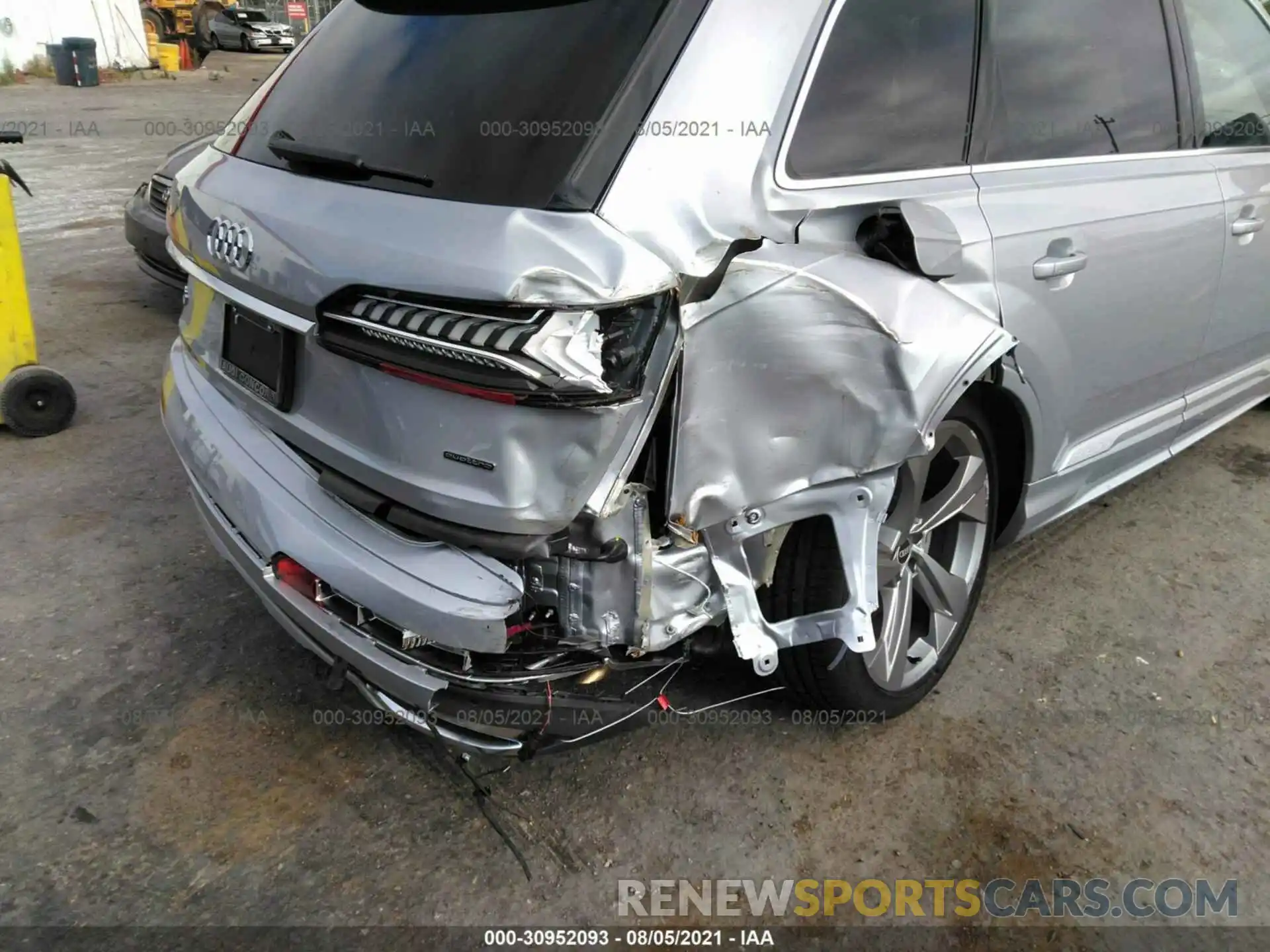 6 Photograph of a damaged car WA1VXAF73MD035443 AUDI Q7 2021