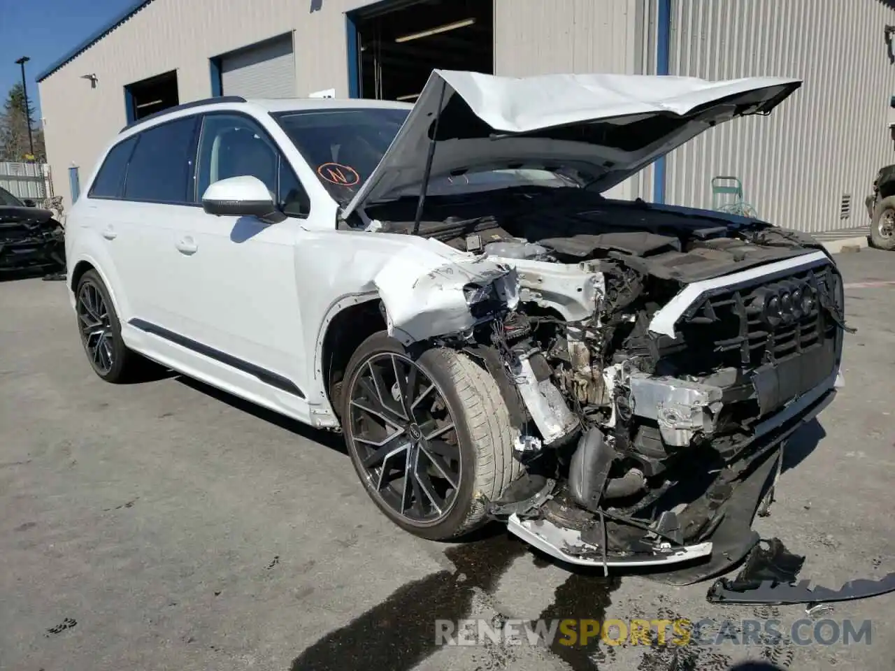 1 Photograph of a damaged car WA1VXAF74MD027688 AUDI Q7 2021