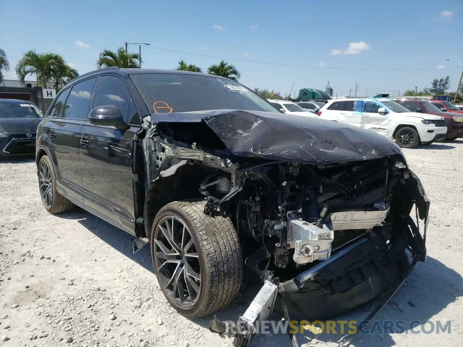 1 Photograph of a damaged car WA1VXAF75MD015162 AUDI Q7 2021