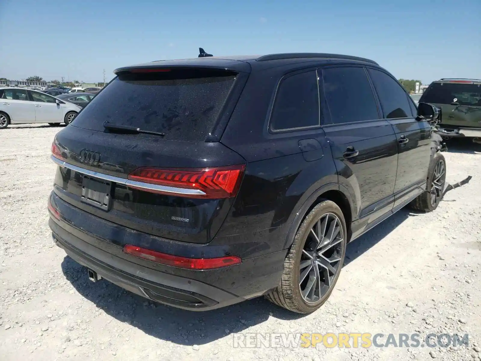 4 Photograph of a damaged car WA1VXAF75MD015162 AUDI Q7 2021