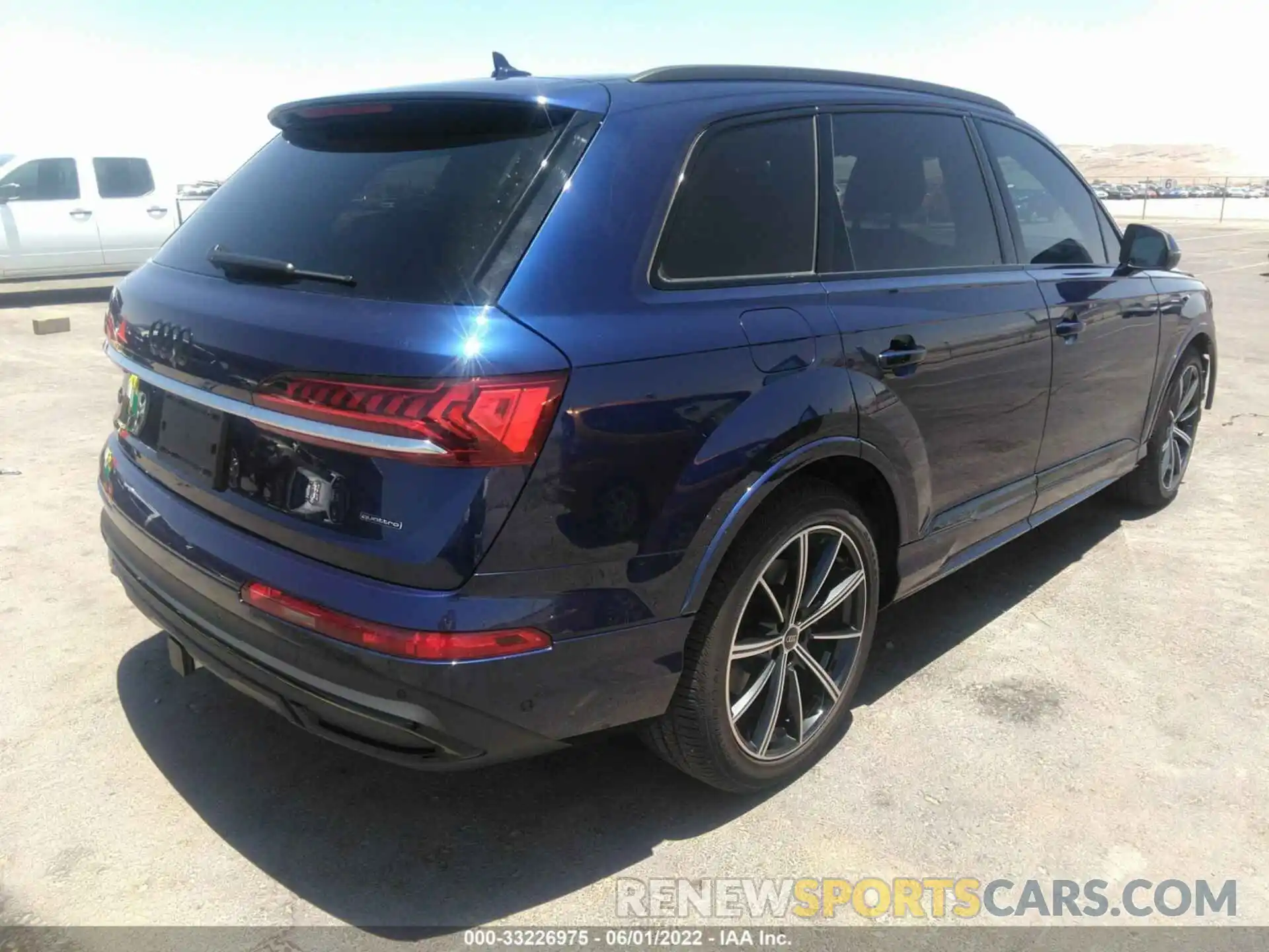 4 Photograph of a damaged car WA1VXAF77MD022422 AUDI Q7 2021