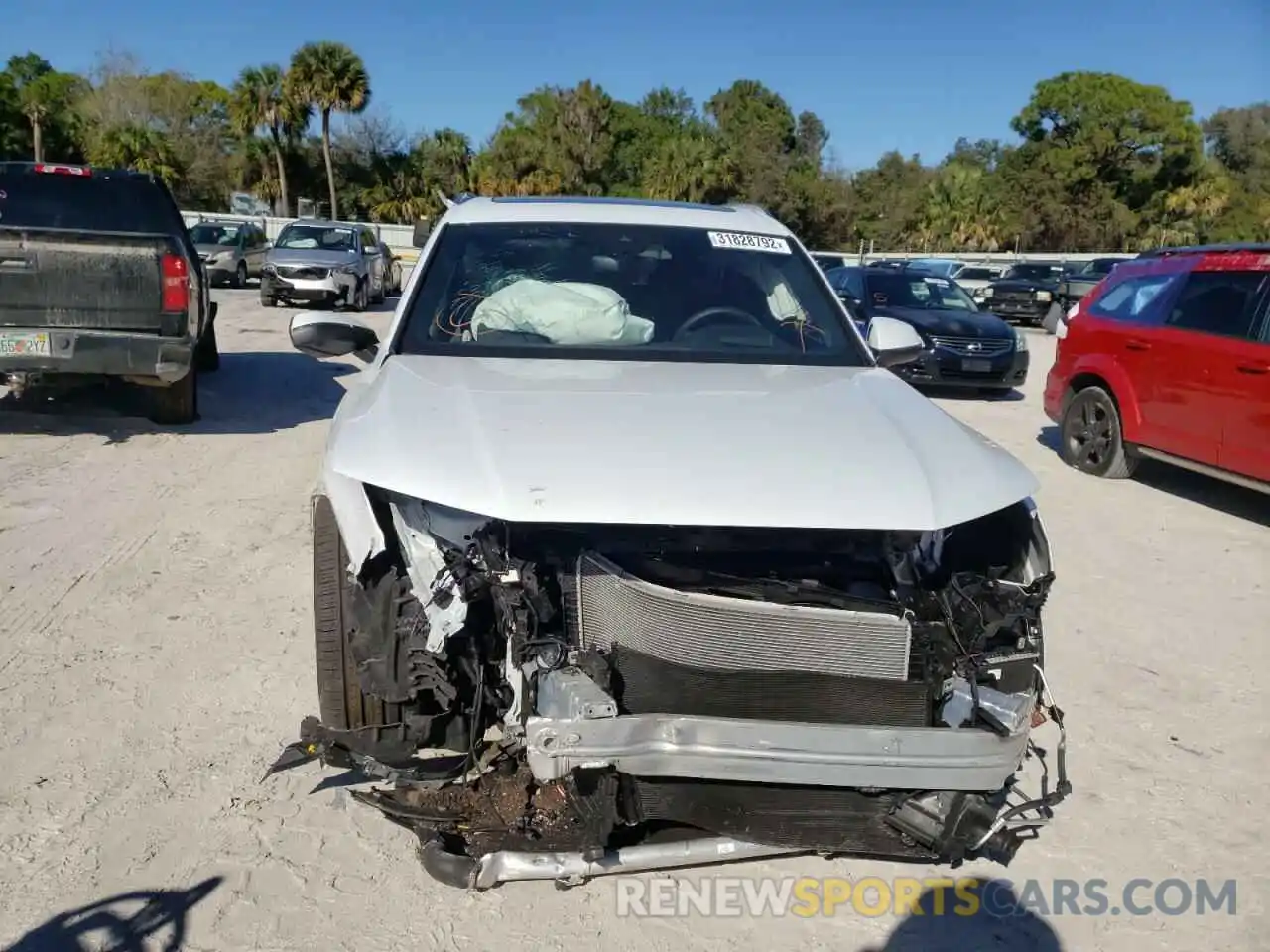 9 Photograph of a damaged car WA1VXAF78MD029993 AUDI Q7 2021