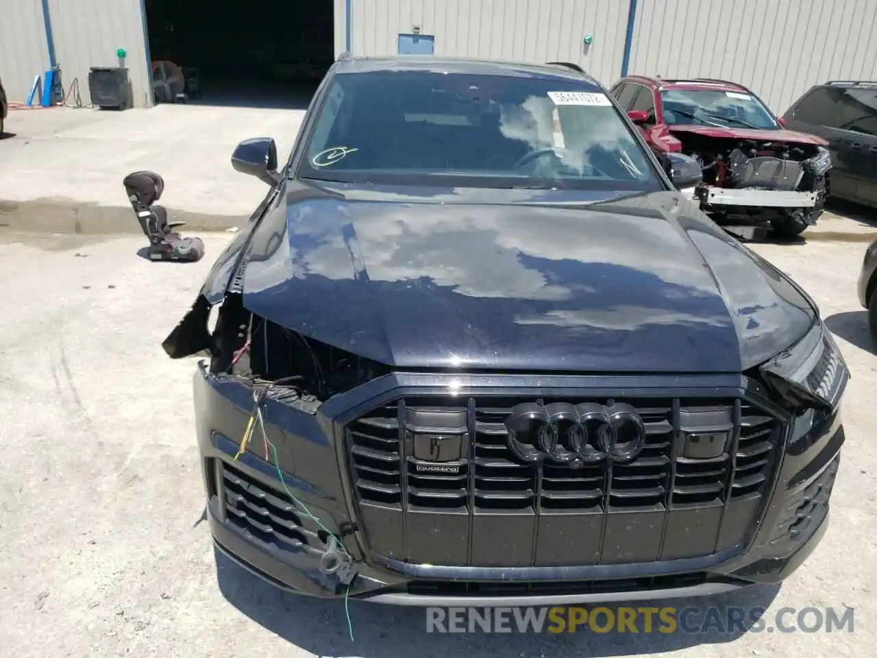 9 Photograph of a damaged car WA1VXAF78MD036054 AUDI Q7 2021