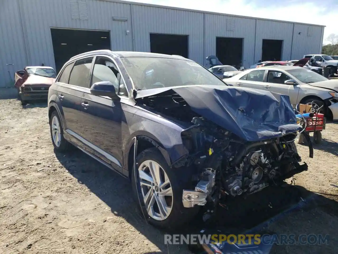 1 Photograph of a damaged car WA1VXAF79MD027945 AUDI Q7 2021